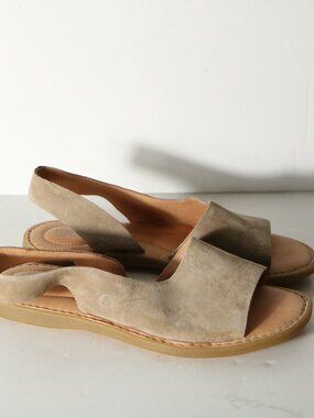 Born Inlet Sandal Taupe Suede Womens 9 Boho Slip On Comfort Flat Leather Walking